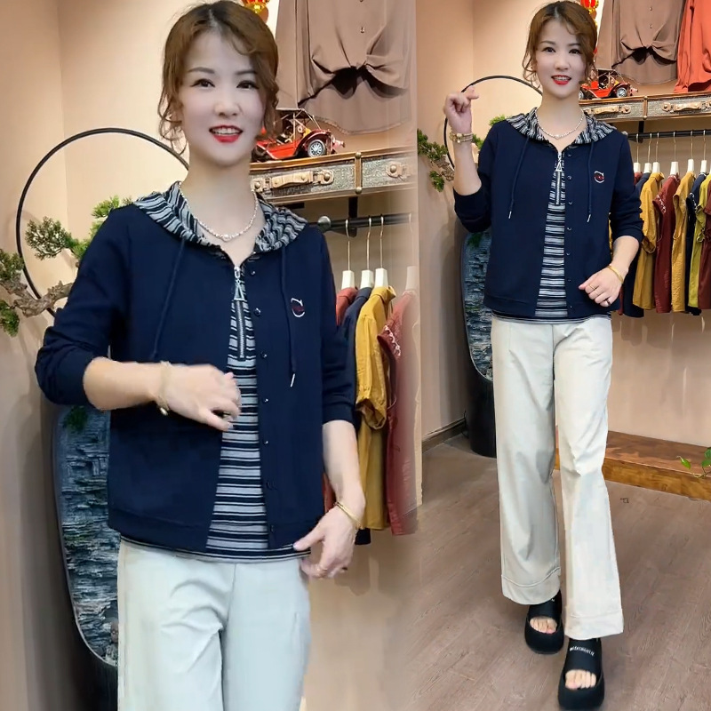 假兩件條紋連帽衫